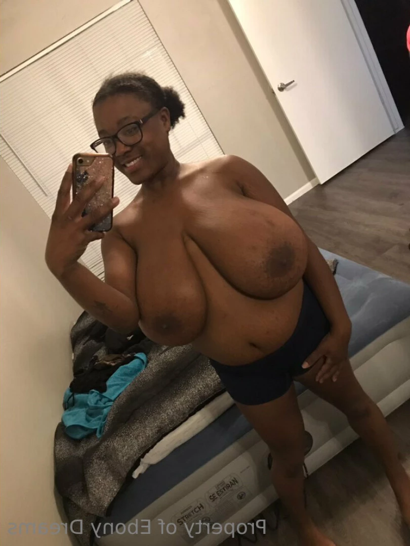 I Dream of Ebony [ idreamofebony ] Onlyfans leaked photo 6940414 on Hotleaks.tv