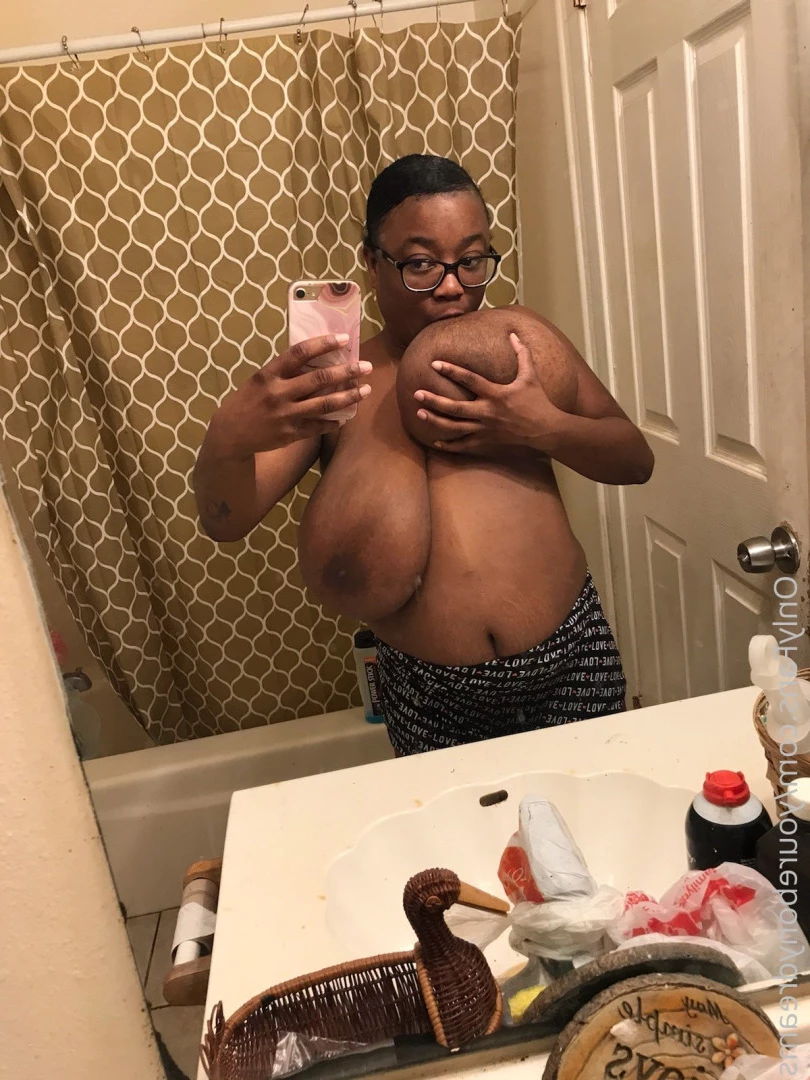 I Dream of Ebony [ idreamofebony ] Onlyfans leaked photo 6940677 on Hotleaks.tv