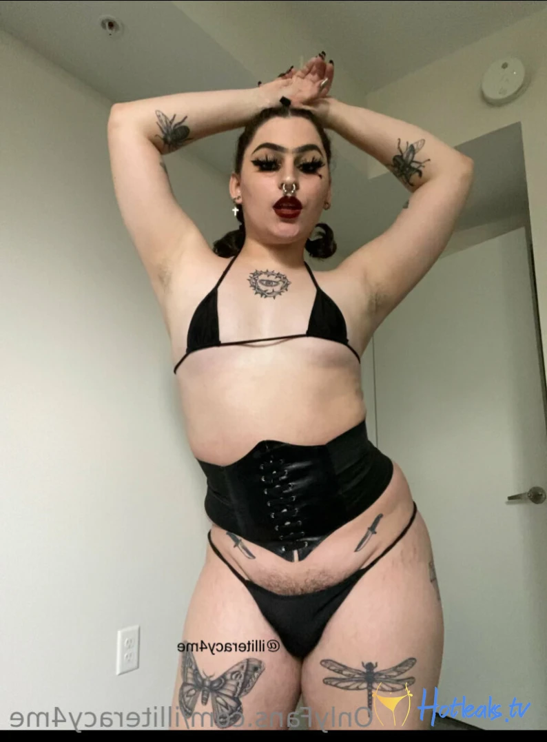 Alice 🖤 [ illiteracy4me ] Onlyfans leaked photo 7646267 on Hotleaks.tv