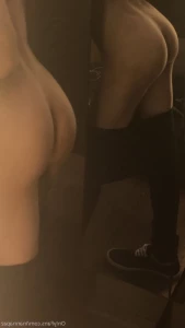 7425273