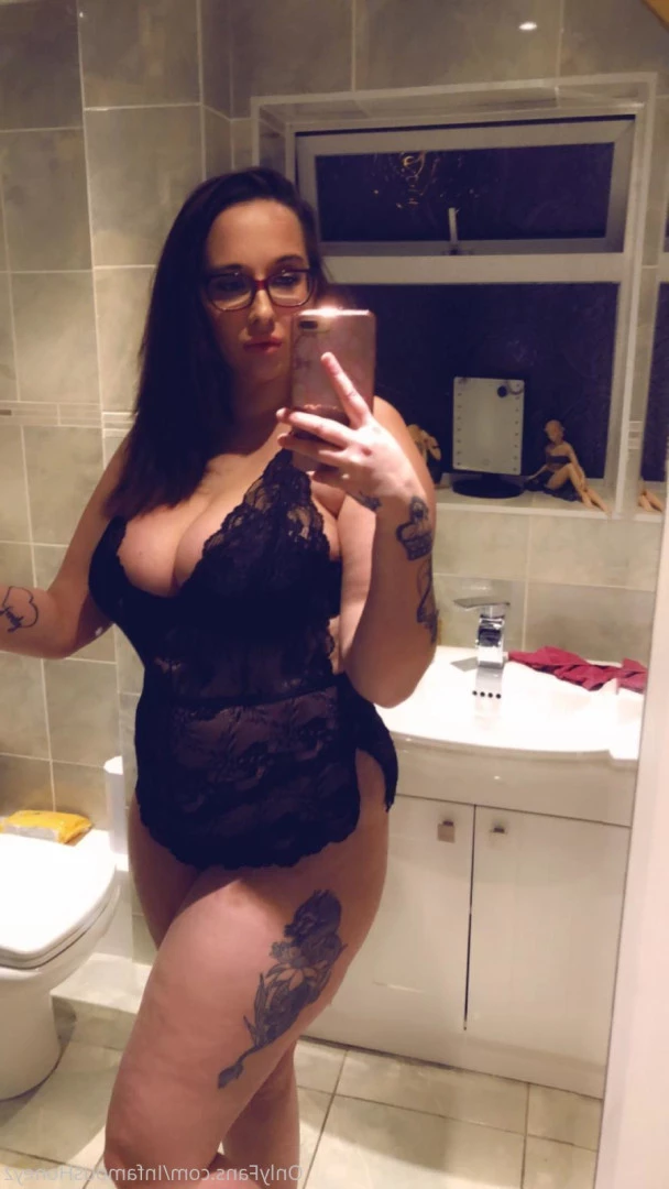 infamoushoneyz Onlyfans leaked photo 7075957 on Hotleaks.tv