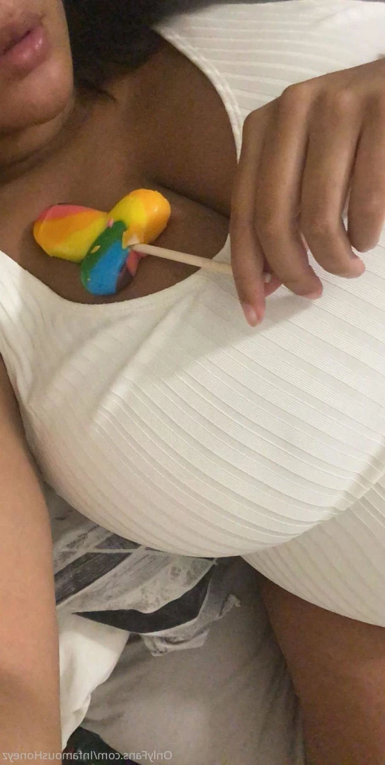 infamoushoneyz Onlyfans leaked photo 7076208 on Hotleaks.tv