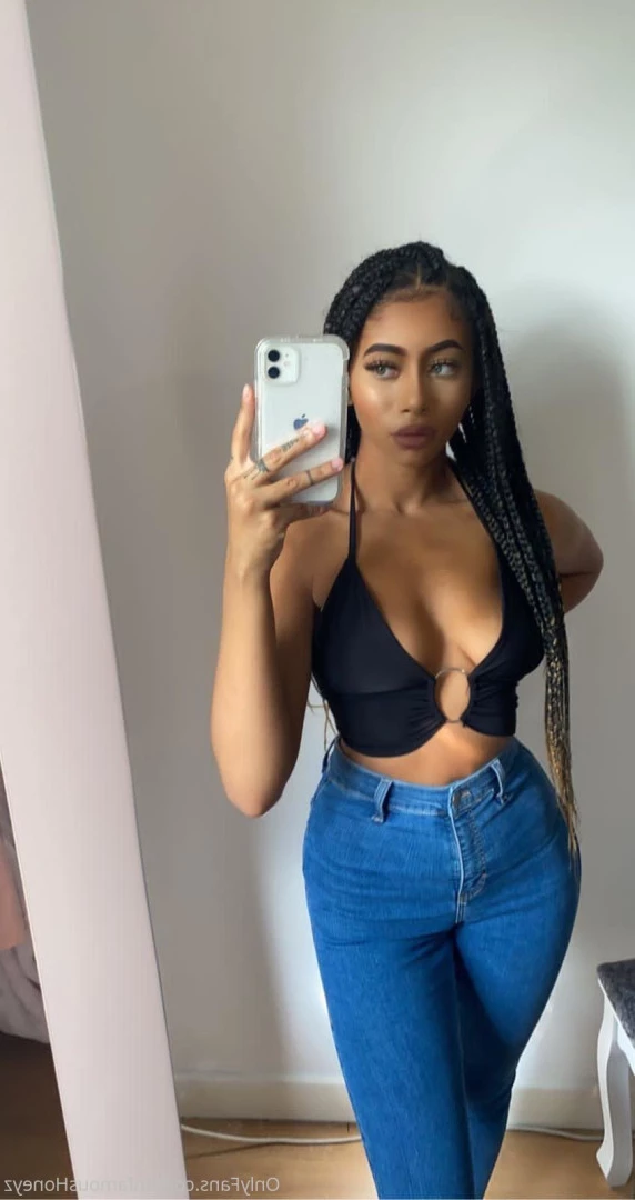 infamoushoneyz Onlyfans leaked photo 7077425 on Hotleaks.tv