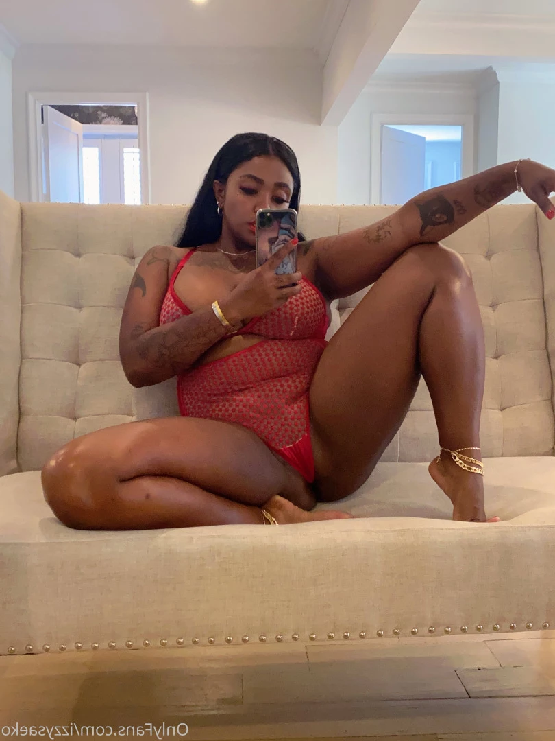 Isabella Saeko [ izzysaeko ] Onlyfans leaked photo 7566699 on Hotleaks.tv
