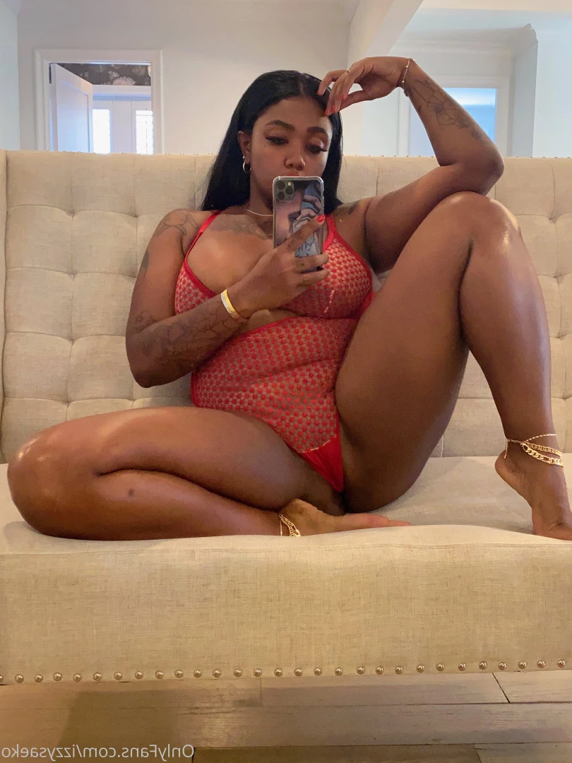Isabella Saeko [ izzysaeko ] Onlyfans leaked photo 7568661 on Hotleaks.tv