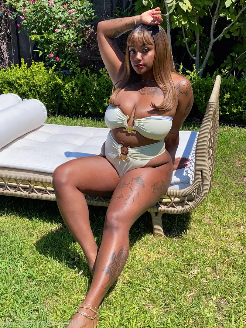 Isabella Saeko [ izzysaeko ] Onlyfans leaked photo 7570603 on Hotleaks.tv