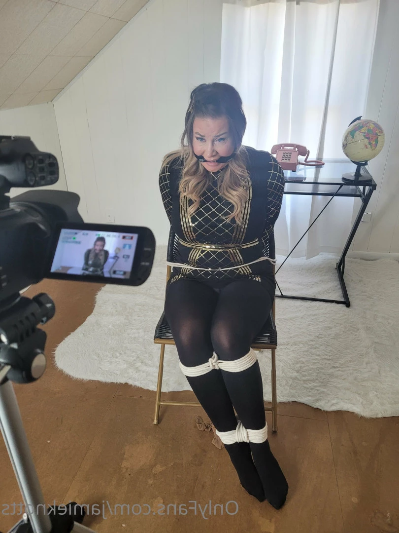 👑Jamie Knotts "The Knotty Bunny" [ jamieknotts ] Onlyfans leaked photo 7553915 on Hotleaks.tv