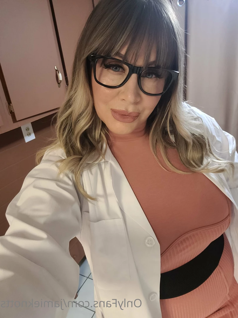 👑Jamie Knotts "The Knotty Bunny" [ jamieknotts ] Onlyfans leaked photo 7558534 on Hotleaks.tv