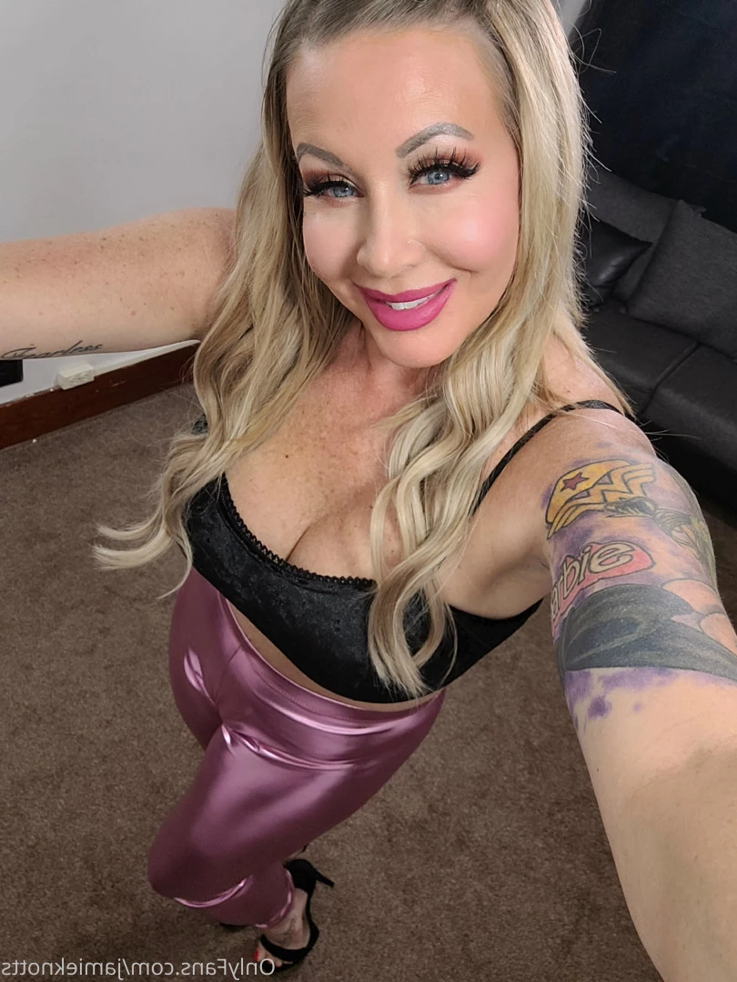 👑Jamie Knotts "The Knotty Bunny" [ jamieknotts ] Onlyfans leaked photo 7561753 on Hotleaks.tv