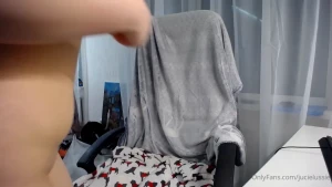 7446910