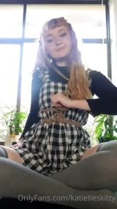 ♡ Katie ♡ [ katietieskitty ] Onlyfans leaked video 7425664 on Hotleaks.tv