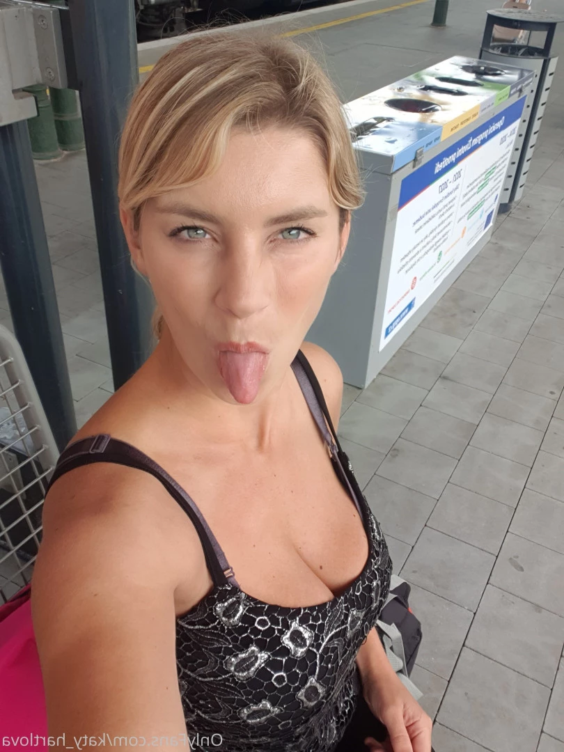 Official Katerina Hartlova [ katy_hartlova ] Onlyfans leaked photo 7054529 on Hotleaks.tv