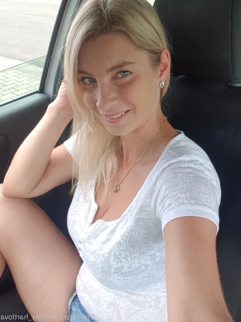 Official Katerina Hartlova [ katy_hartlova ] Onlyfans leaked photo 7056567 on Hotleaks.tv