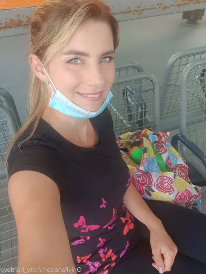 Official Katerina Hartlova [ katy_hartlova ] Onlyfans leaked photo 7064483 on Hotleaks.tv