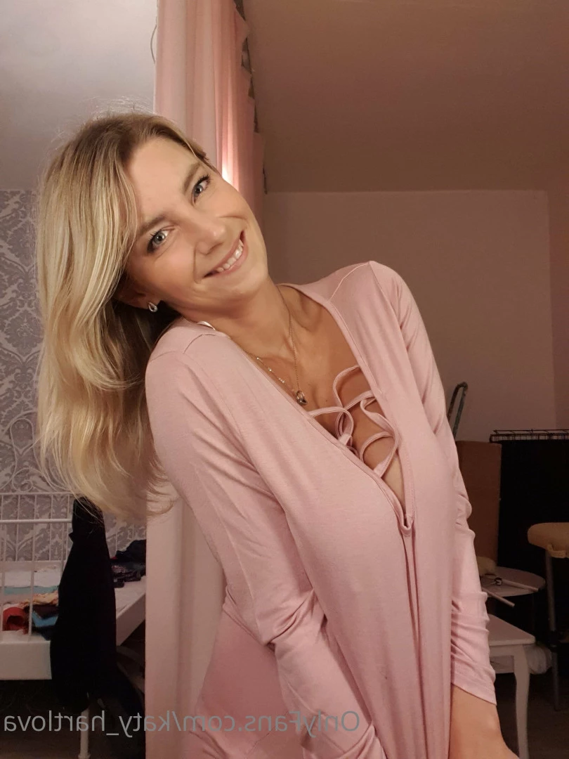 Official Katerina Hartlova [ katy_hartlova ] Onlyfans leaked photo 7077239 on Hotleaks.tv