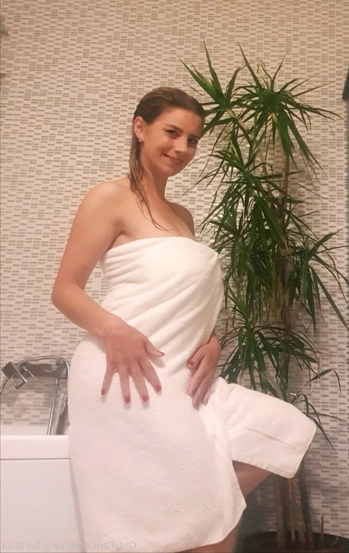 Official Katerina Hartlova [ katy_hartlova ] Onlyfans leaked photo 7080526 on Hotleaks.tv