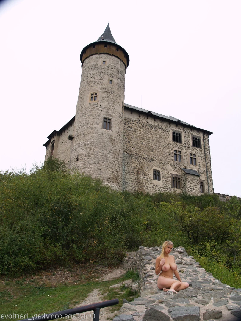 Official Katerina Hartlova [ katy_hartlova ] Onlyfans leaked photo 7091884 on Hotleaks.tv