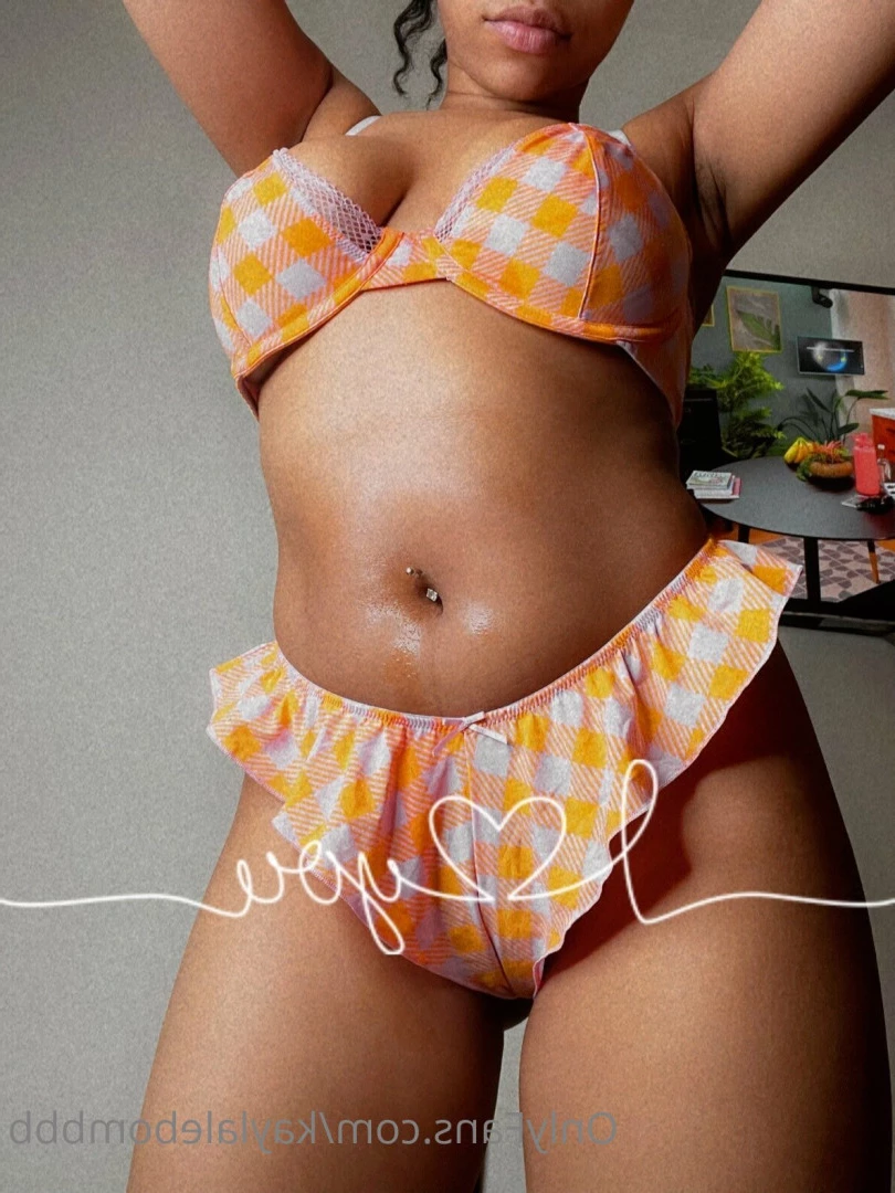 Kaylalebomb [ kaylalebombbb ] Onlyfans leaked photo 10489481 on Hotleaks.tv