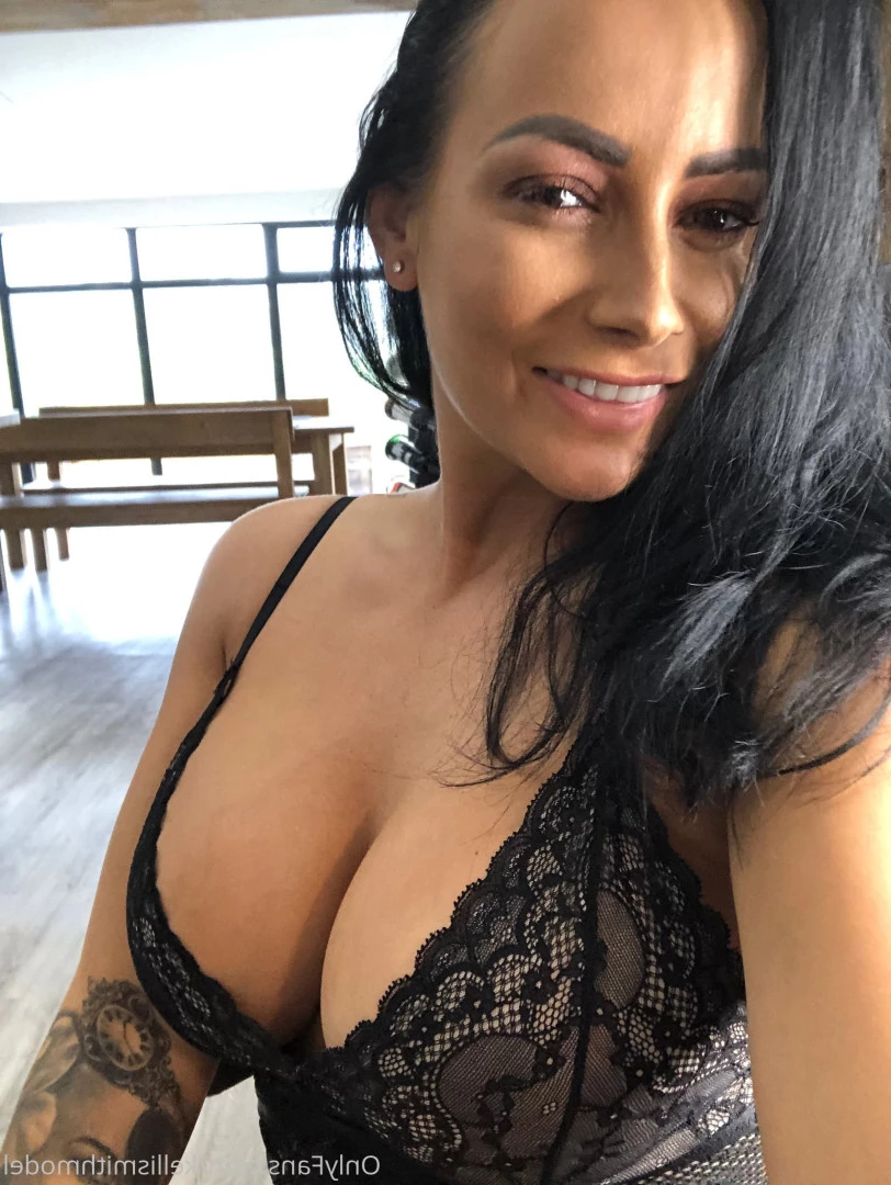 kelliSmith [ kellismithmodel ] Onlyfans leaked photo 7239009 on Hotleaks.tv