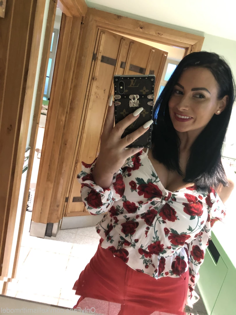 kelliSmith [ kellismithmodel ] Onlyfans leaked photo 7241639 on Hotleaks.tv