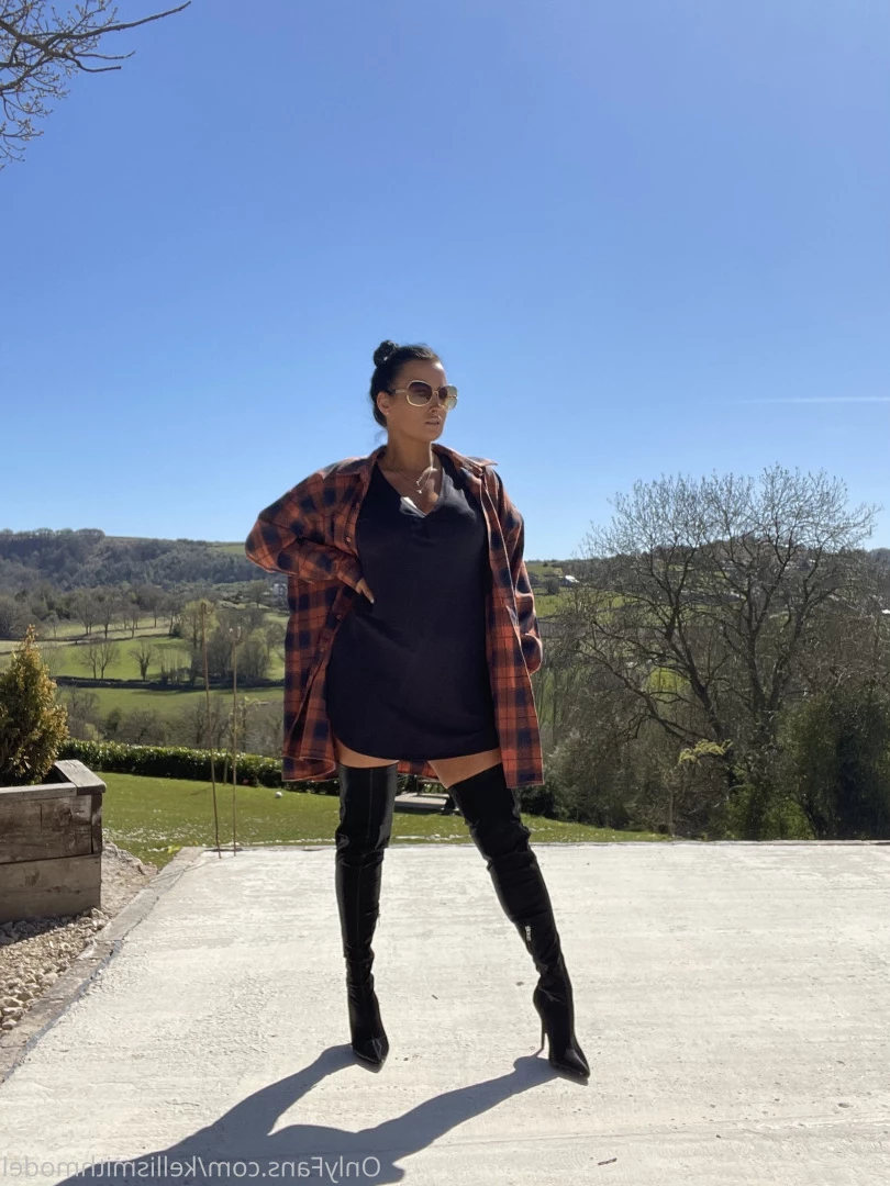kelliSmith [ kellismithmodel ] Onlyfans leaked photo 7244834 on Hotleaks.tv