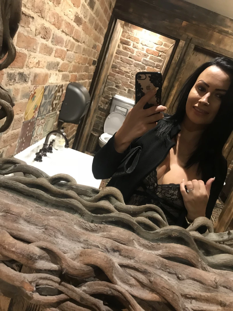 kelliSmith [ kellismithmodel ] Onlyfans leaked photo 7246189 on Hotleaks.tv