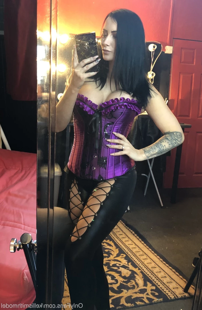 kelliSmith [ kellismithmodel ] Onlyfans leaked photo 7246234 on Hotleaks.tv