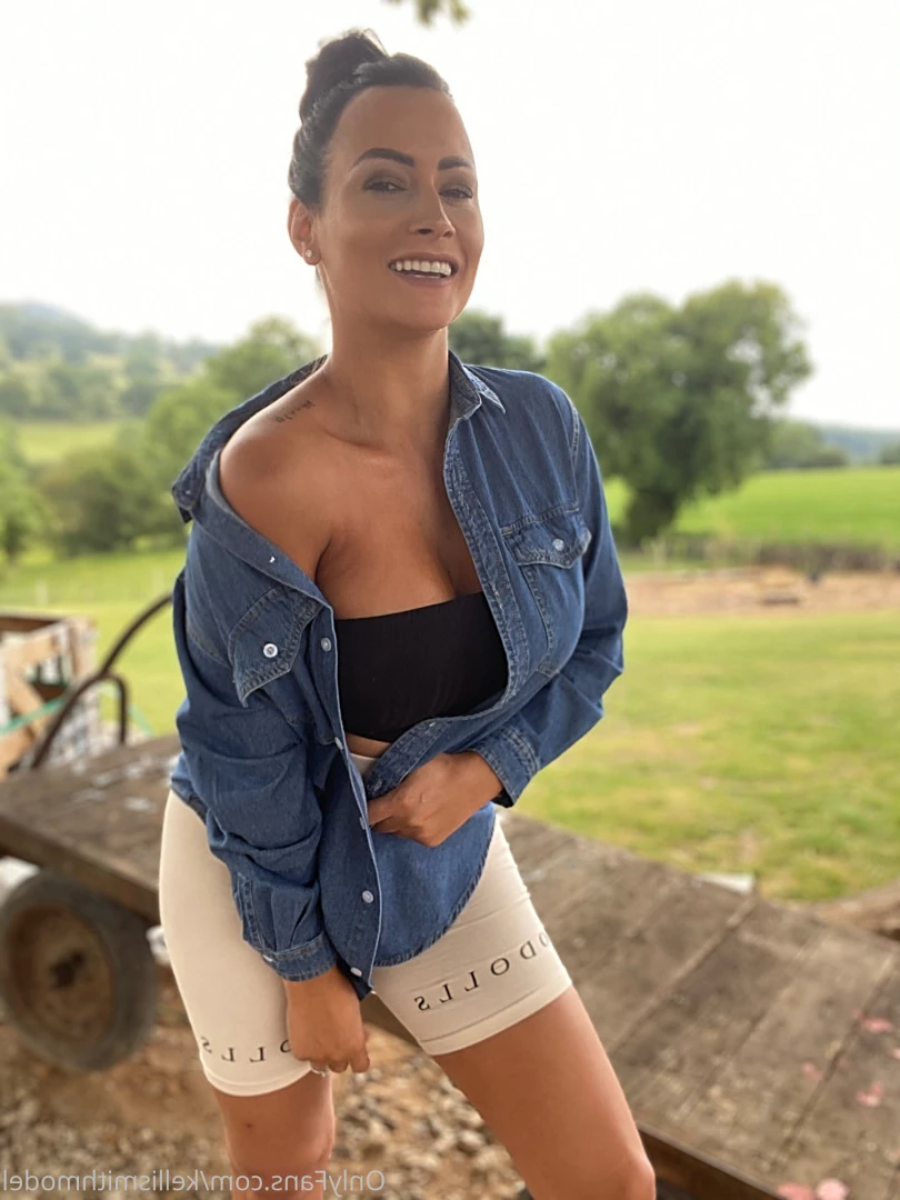 kelliSmith [ kellismithmodel ] Onlyfans leaked photo 7246941 on Hotleaks.tv