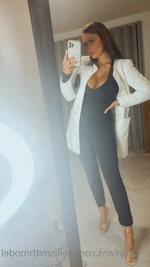 kelliSmith [ kellismithmodel ] Onlyfans leaked photo 7247460 on Hotleaks.tv