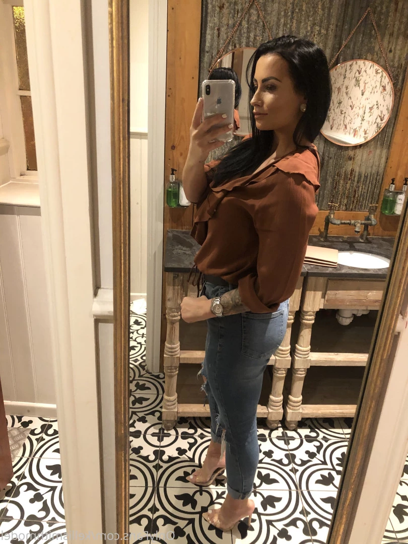 kelliSmith [ kellismithmodel ] Onlyfans leaked photo 7247527 on Hotleaks.tv