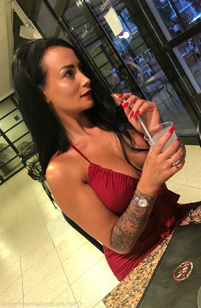 kelliSmith [ kellismithmodel ] Onlyfans leaked photo 7253408 on Hotleaks.tv