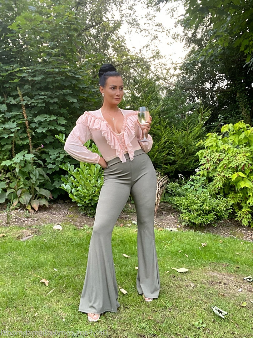 kelliSmith [ kellismithmodel ] Onlyfans leaked photo 7253593 on Hotleaks.tv