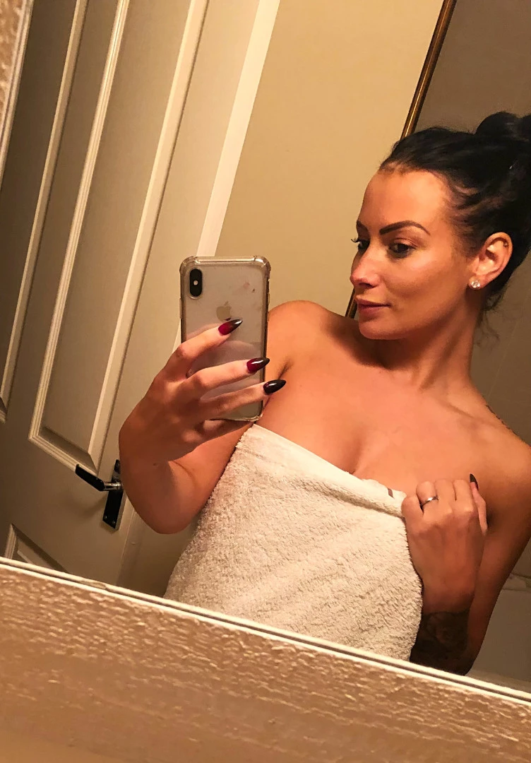 kelliSmith [ kellismithmodel ] Onlyfans leaked photo 7256045 on Hotleaks.tv
