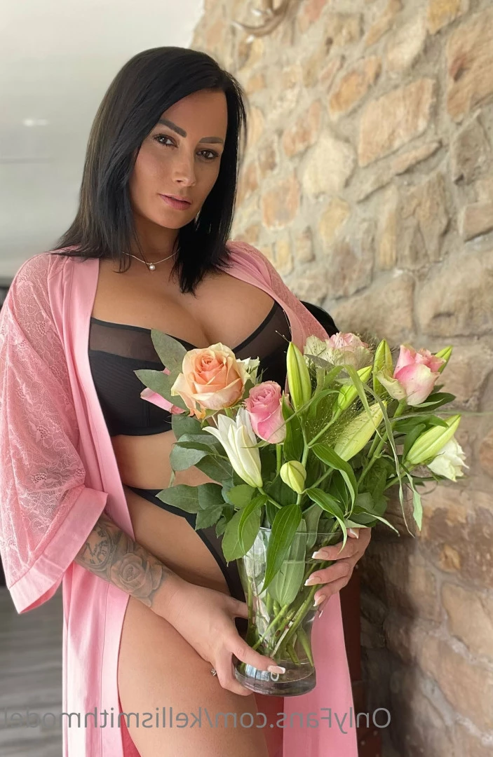 kelliSmith [ kellismithmodel ] Onlyfans leaked photo 7256663 on Hotleaks.tv