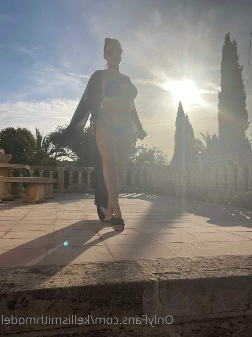 kelliSmith [ kellismithmodel ] Onlyfans leaked photo 7257454 on Hotleaks.tv