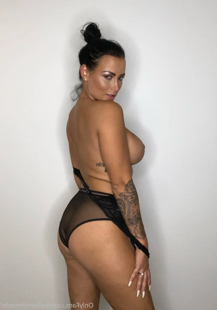 kelliSmith [ kellismithmodel ] Onlyfans leaked photo 7258117 on Hotleaks.tv