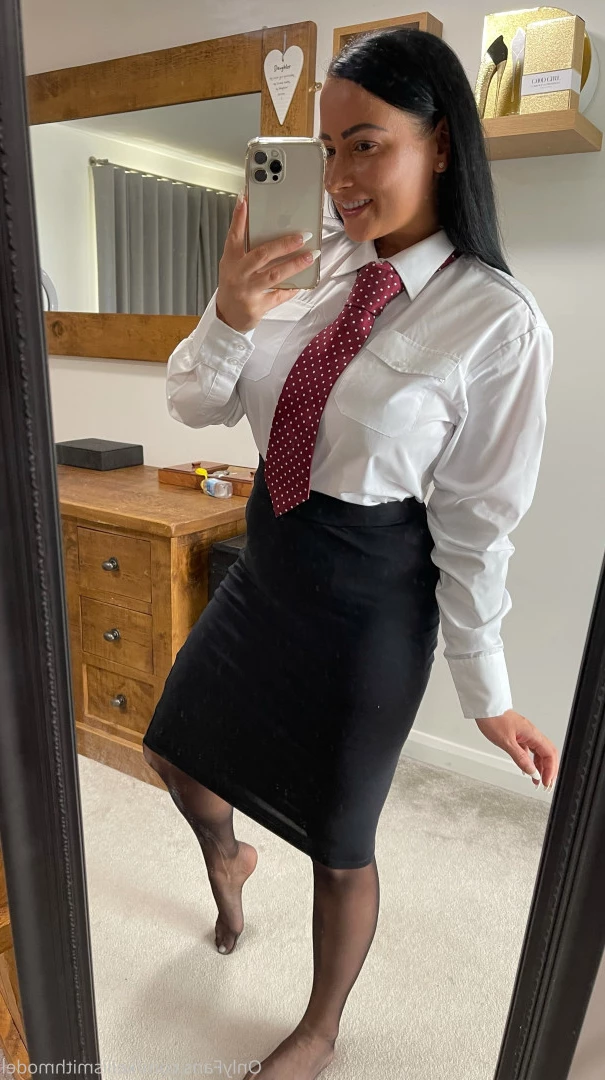 kelliSmith [ kellismithmodel ] Onlyfans leaked photo 7258566 on Hotleaks.tv