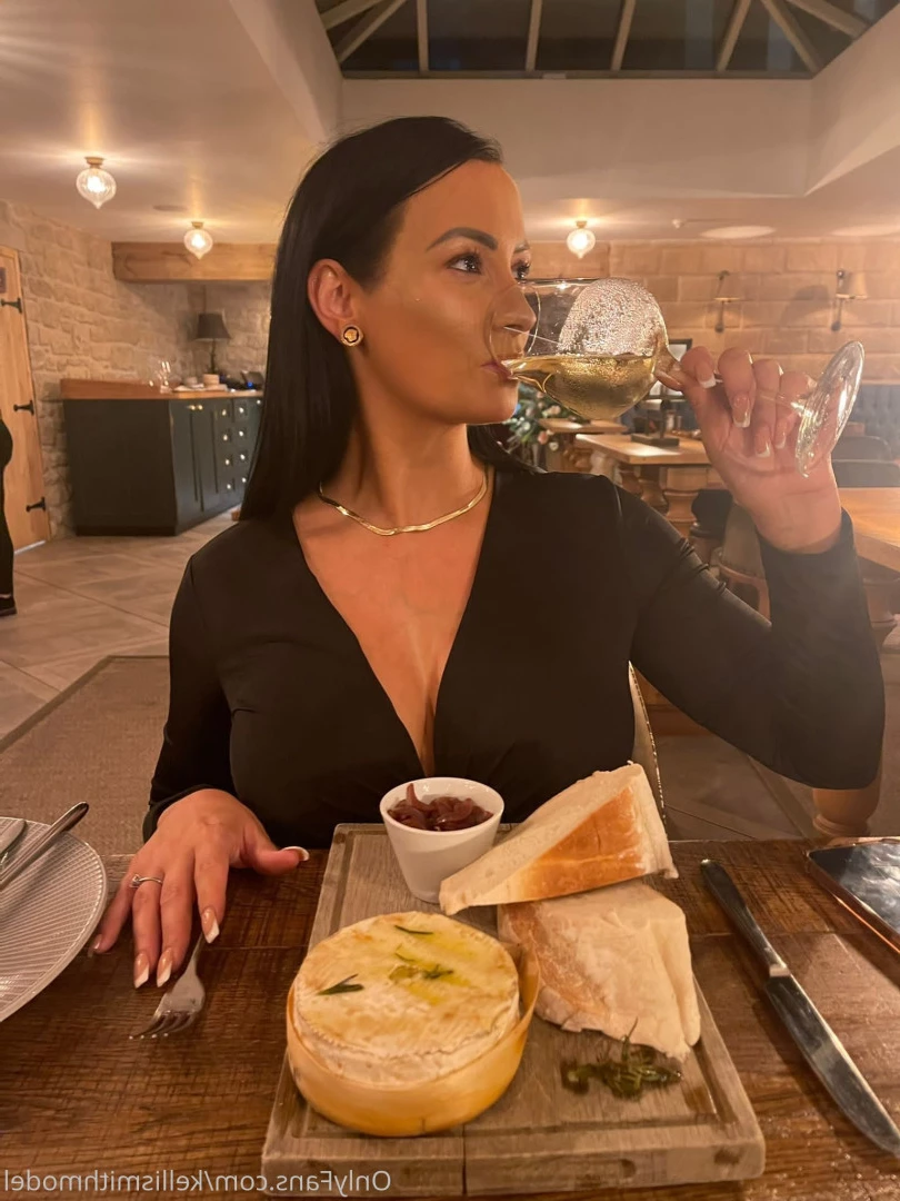 kelliSmith [ kellismithmodel ] Onlyfans leaked photo 7260331 on Hotleaks.tv