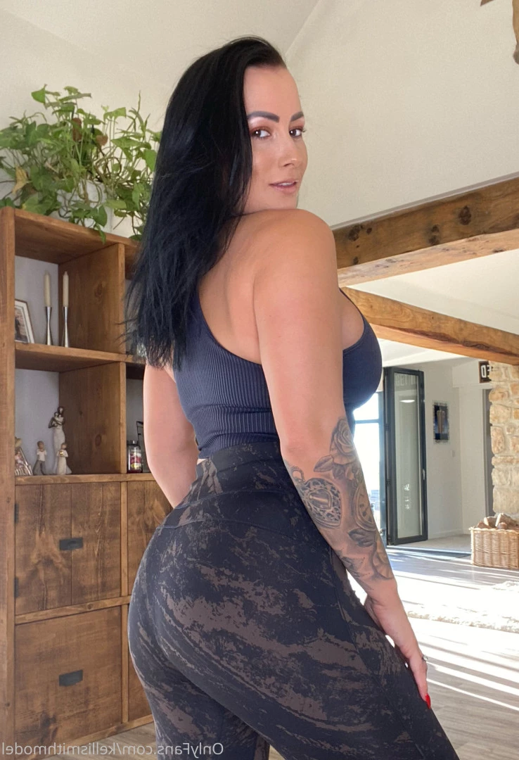 kelliSmith [ kellismithmodel ] Onlyfans leaked photo 7260595 on Hotleaks.tv