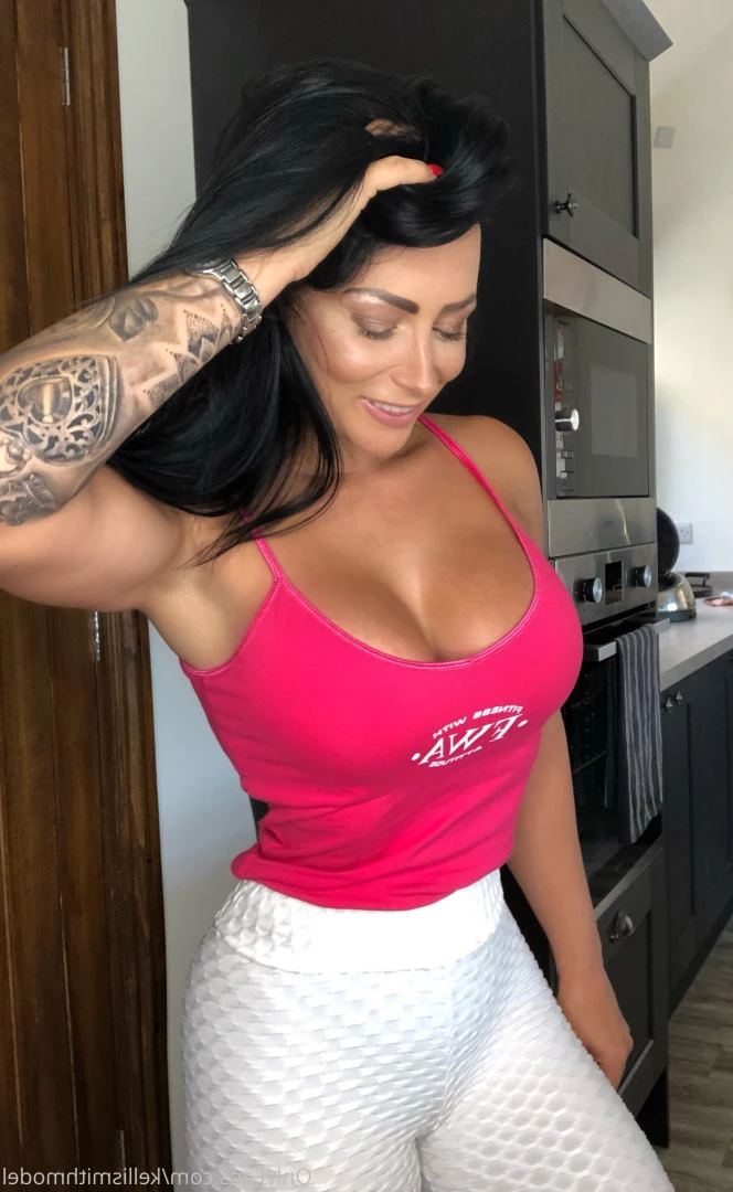 kelliSmith [ kellismithmodel ] Onlyfans leaked photo 7261321 on Hotleaks.tv
