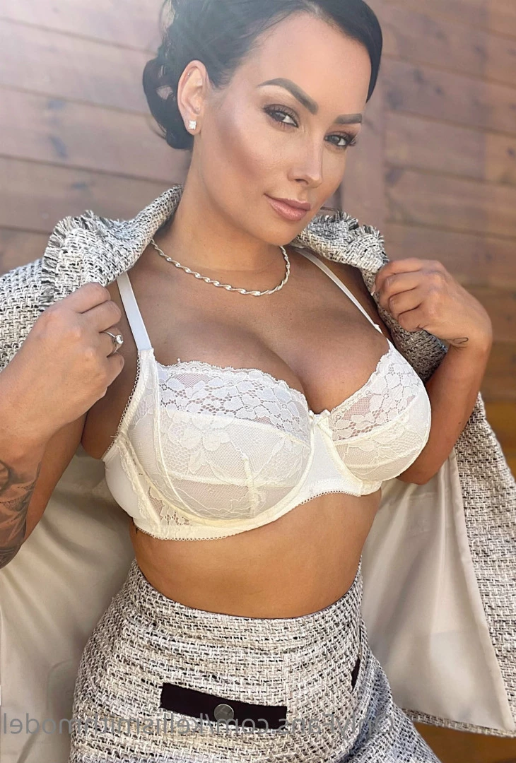 kelliSmith [ kellismithmodel ] Onlyfans leaked photo 7262932 on Hotleaks.tv