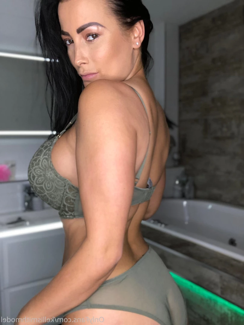 kelliSmith [ kellismithmodel ] Onlyfans leaked photo 7263767 on Hotleaks.tv