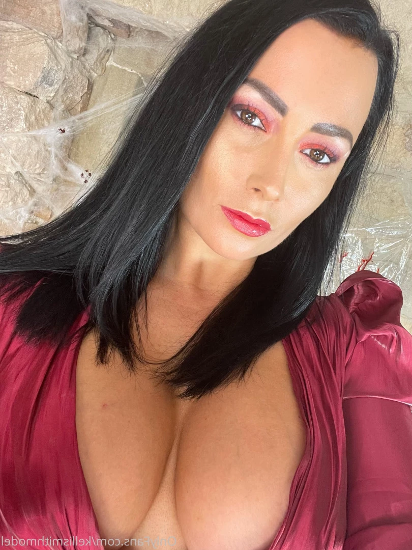 kelliSmith [ kellismithmodel ] Onlyfans leaked photo 7264086 on Hotleaks.tv