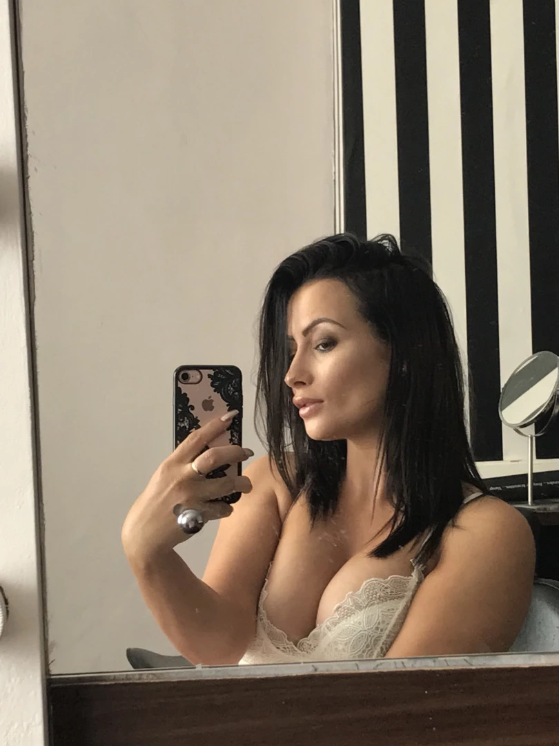 kelliSmith [ kellismithmodel ] Onlyfans leaked photo 7266486 on Hotleaks.tv