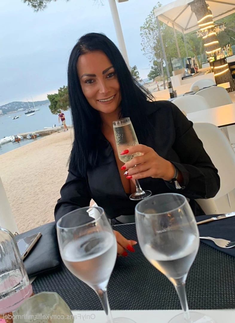 kelliSmith [ kellismithmodel ] Onlyfans leaked photo 7267755 on Hotleaks.tv