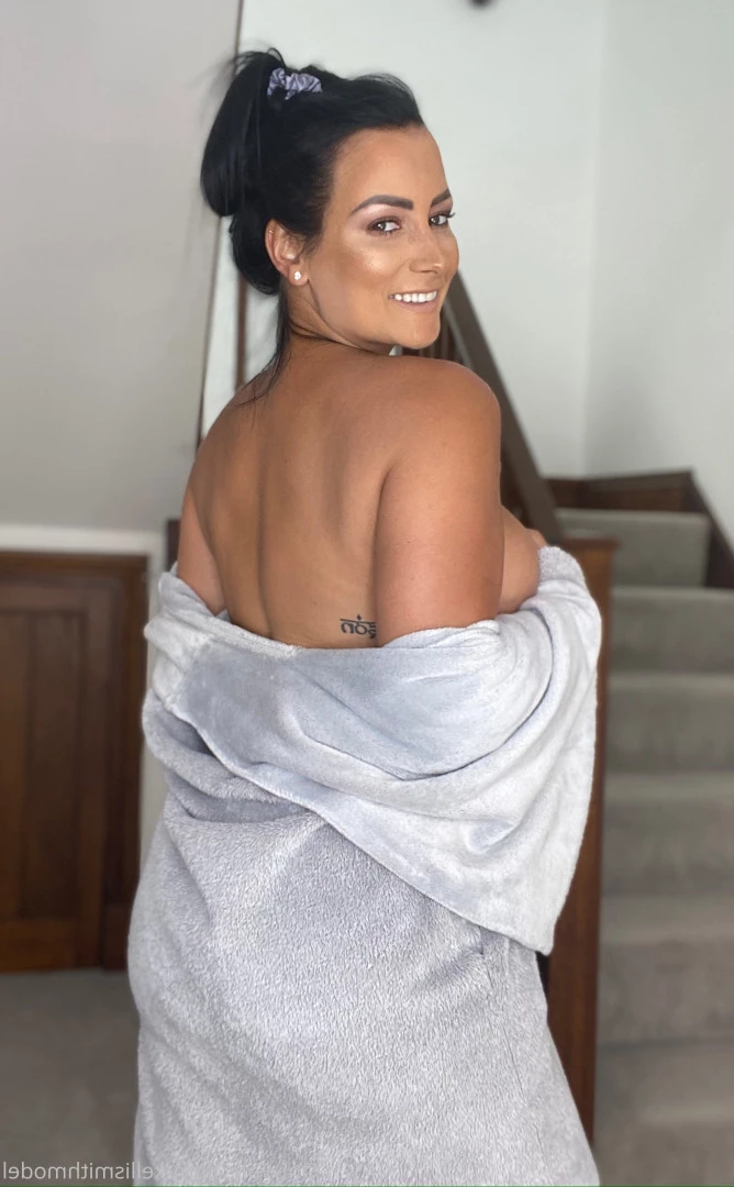 kelliSmith [ kellismithmodel ] Onlyfans leaked photo 7268427 on Hotleaks.tv