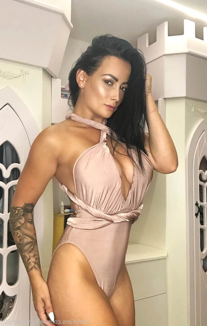 kelliSmith [ kellismithmodel ] Onlyfans leaked photo 7268573 on Hotleaks.tv