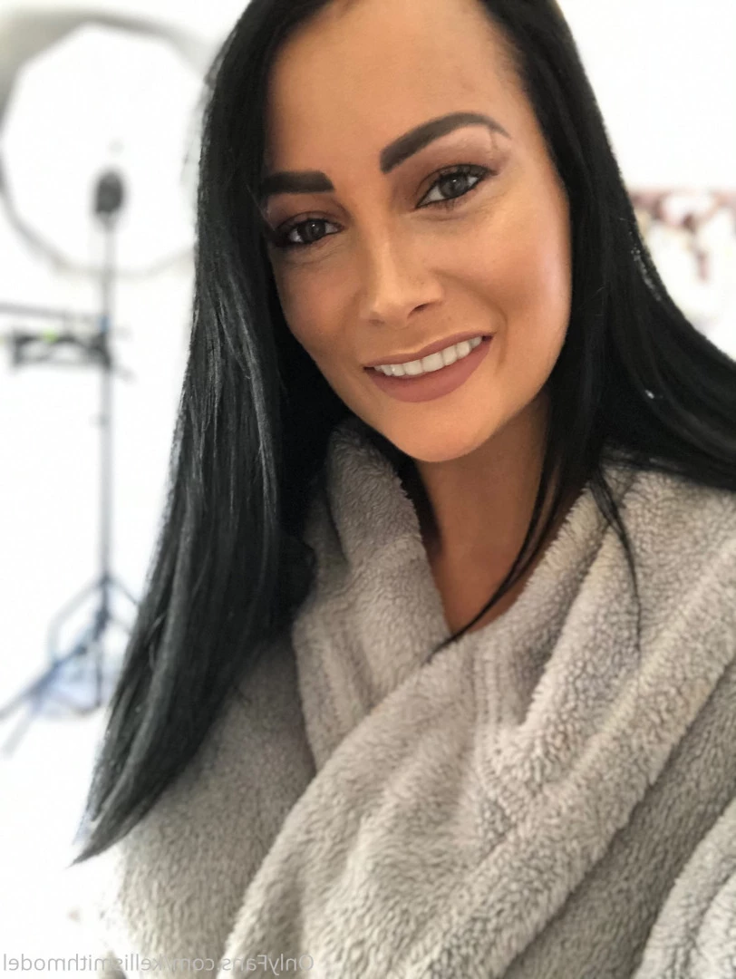 kelliSmith [ kellismithmodel ] Onlyfans leaked photo 7268872 on Hotleaks.tv