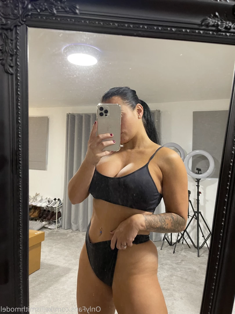 kelliSmith [ kellismithmodel ] Onlyfans leaked photo 7268975 on Hotleaks.tv