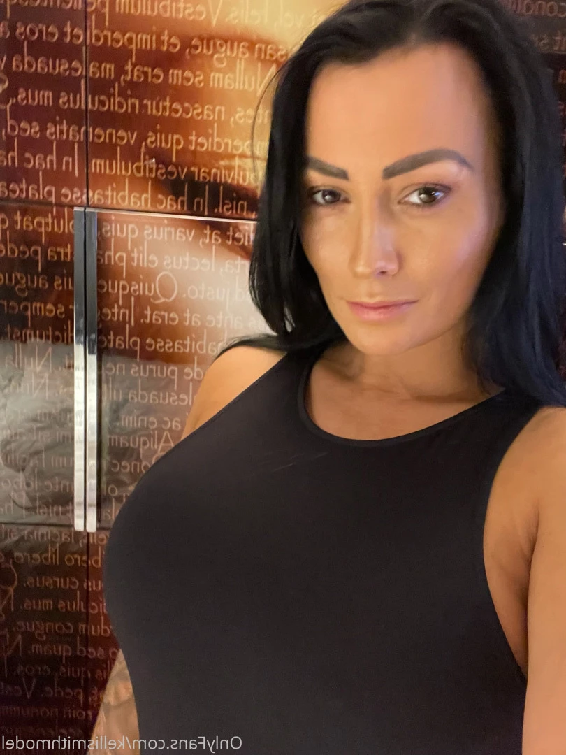 kelliSmith [ kellismithmodel ] Onlyfans leaked photo 7269110 on Hotleaks.tv